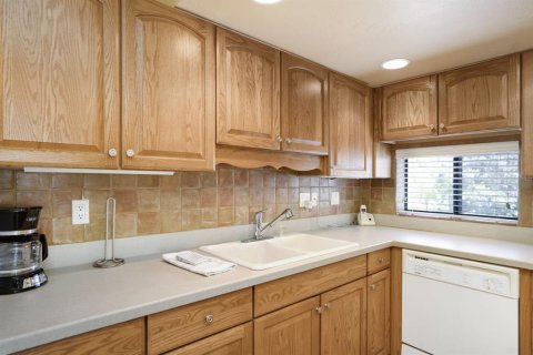 Condo in Sarasota, Florida, 1 bedroom № 2206232 - photo 23