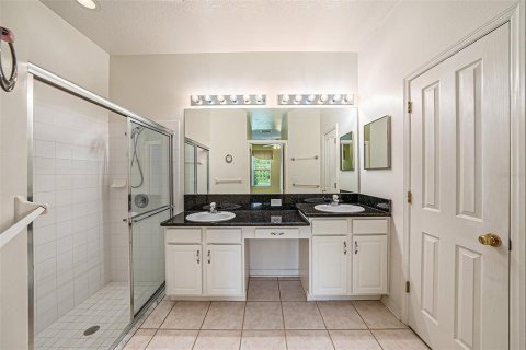House in Wesley Chapel, Florida 2 bedrooms, 135.45 sq.m. № 1782396 - photo 12