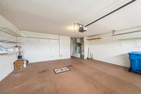 House in Wesley Chapel, Florida 2 bedrooms, 135.45 sq.m. № 1782396 - photo 16