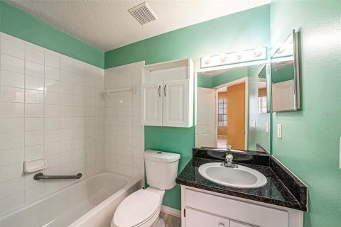 House in Wesley Chapel, Florida 2 bedrooms, 135.45 sq.m. № 1782396 - photo 14