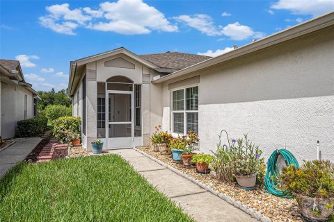 House in Wesley Chapel, Florida 2 bedrooms, 135.45 sq.m. № 1782396 - photo 3