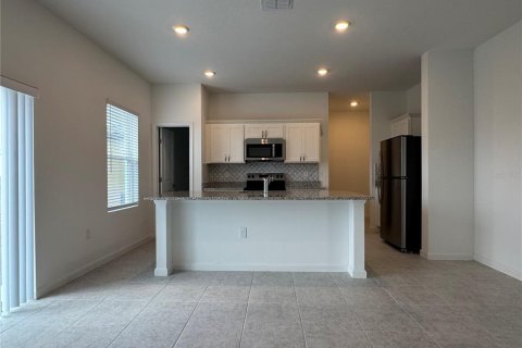 Villa ou maison à louer à Haines City, Floride: 4 chambres, 195 m2 № 1824567 - photo 8