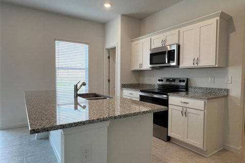 Villa ou maison à louer à Haines City, Floride: 4 chambres, 195 m2 № 1824567 - photo 13