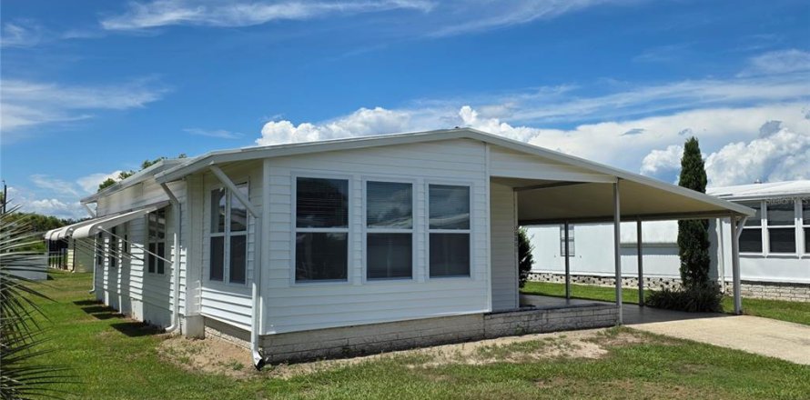 Apartamento en Zephyrhills, Florida 2 dormitorios, 80.27 m2 № 1805719