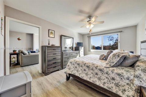 Купить кондоминиум в Тамарак, Флорида 2 спальни, 114.08м2, № 2009504 - фото 19