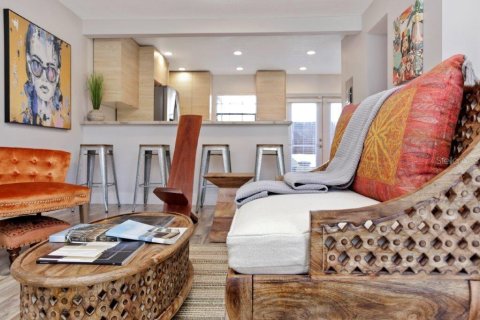 Condo in Winter Park, Florida, 2 bedrooms  № 1906096 - photo 6