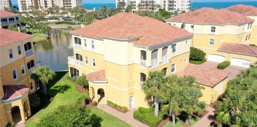 Condo in Palm Coast, Florida, 3 bedrooms № 2373036