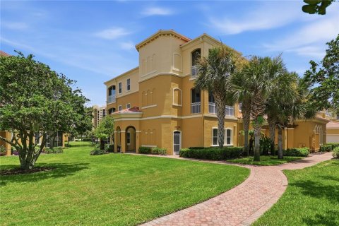 Condo in Palm Coast, Florida, 3 bedrooms № 2373036 - photo 3