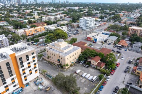 Immobilier commercial à vendre à Miami, Floride № 2082545 - photo 8
