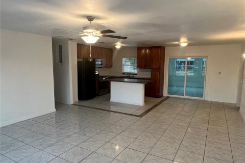 Casa en venta en Avon Park, Florida, 3 dormitorios, 149.67 m2 № 1887142 - foto 4