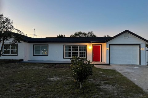 Casa en venta en Avon Park, Florida, 3 dormitorios, 149.67 m2 № 1887142 - foto 1
