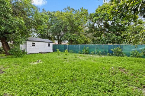 Villa ou maison à louer à Miami, Floride: 4 chambres, 113.34 m2 № 2389520 - photo 4