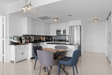 Copropriété à louer à Miami, Floride: 2 chambres, 114.73 m2 № 1968885 - photo 3