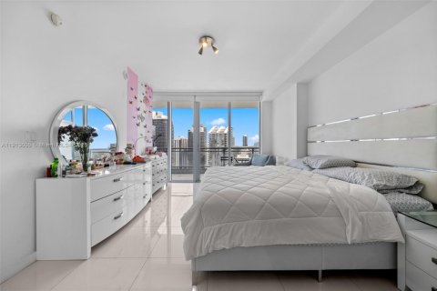 Copropriété à louer à Miami, Floride: 2 chambres, 114.73 m2 № 1968885 - photo 13