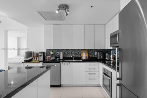 Copropriété à louer à Miami, Floride: 2 chambres, 114.73 m2 № 1968885 - photo 4