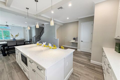 Townhouse in Winter Garden, Florida 3 bedrooms, 225.94 sq.m. № 2231423 - photo 27