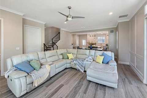 Townhouse in Winter Garden, Florida 3 bedrooms, 225.94 sq.m. № 2231423 - photo 6