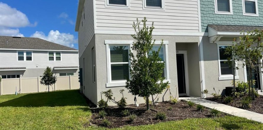 Townhouse in Poinciana, Florida 2 bedrooms, 116.59 sq.m. № 2167865