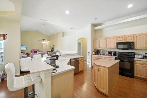 House in Palm Coast, Florida 5 bedrooms, 313.17 sq.m. № 2219286 - photo 12