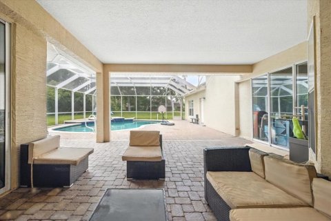 House in Palm Coast, Florida 5 bedrooms, 313.17 sq.m. № 2219286 - photo 4