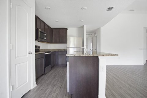 Casa en alquiler en Poinciana, Florida, 3 dormitorios, 149.85 m2 № 1905827 - foto 7