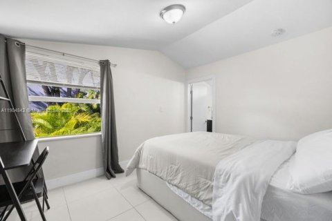 Снять в аренду виллу или дом в Майами, Флорида 3 спальни, 105.72м2, № 1956354 - фото 7