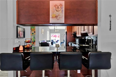 Casa en venta en Hialeah, Florida, 3 dormitorios, 120.31 m2 № 2019664 - foto 12