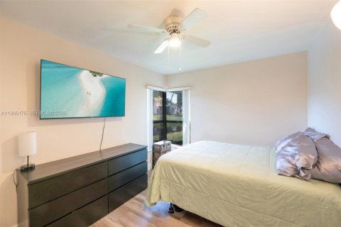 Condominio en venta en Coconut Creek, Florida, 3 dormitorios № 2029502 - foto 12