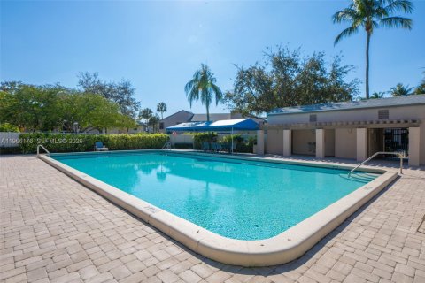 Condominio en venta en Coconut Creek, Florida, 3 dormitorios № 2029502 - foto 21