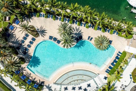 Condominio en venta en Miami Beach, Florida, 1 dormitorio, 68.47 m2 № 1836271 - foto 21