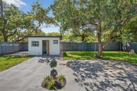 Villa ou maison à louer à North Miami, Floride: 2 chambres, 136.19 m2 № 2402298 - photo 18