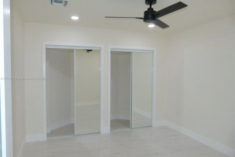 Casa en venta en Okeechobee, Florida, 3 dormitorios, 124.3 m2 № 1811317 - foto 30