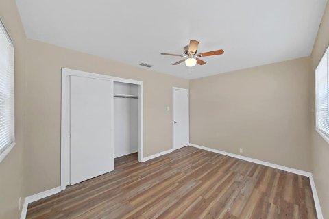 Villa ou maison à louer à Tampa, Floride: 3 chambres, 135.45 m2 № 2430934 - photo 28