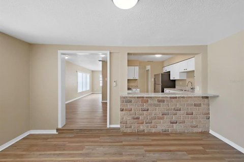 Villa ou maison à louer à Tampa, Floride: 3 chambres, 135.45 m2 № 2430934 - photo 23