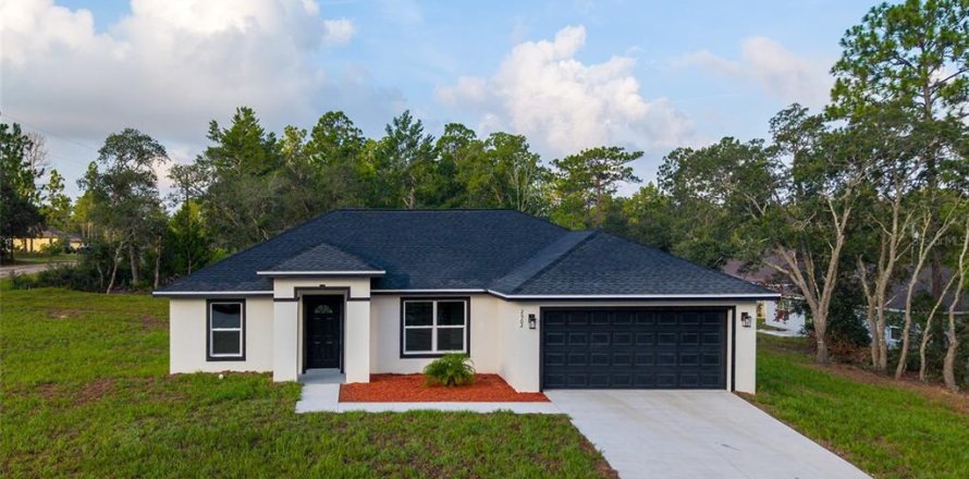 House in Dunnellon, Florida 3 bedrooms, 124.58 sq.m. № 2266401