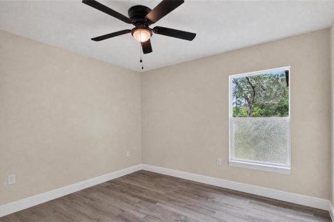 House in Dunnellon, Florida 3 bedrooms, 124.58 sq.m. № 2266401 - photo 23
