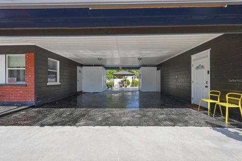 Apartamento en alquiler en Tampa, Florida, 2 dormitorios, 69.68 m2 № 2218504 - foto 2