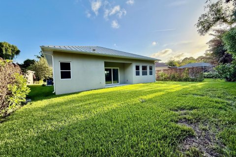 House in Port St. Lucie, Florida 3 bedrooms, 161.65 sq.m. № 2082930 - photo 26
