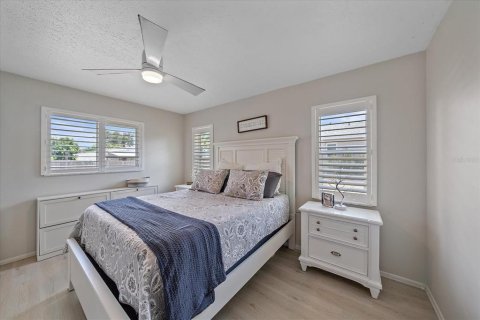 House in Venice, Florida 2 bedrooms, 92.62 sq.m. № 1875955 - photo 14