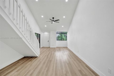 Townhouse in North Lauderdale, Florida 3 bedrooms, 116.31 sq.m. № 2002812 - photo 8