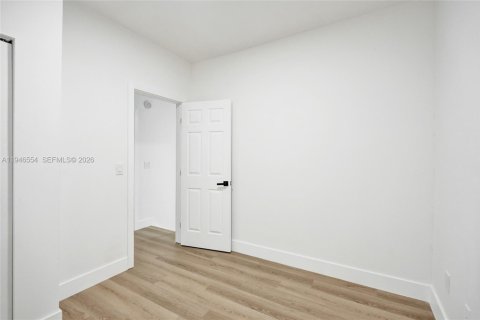 Townhouse in North Lauderdale, Florida 3 bedrooms, 116.31 sq.m. № 2002812 - photo 21