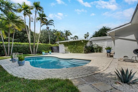 House in Miami Shores, Florida 3 bedrooms, 201.6 sq.m. № 1740000 - photo 23