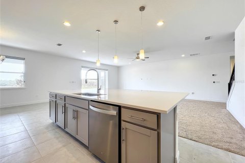 Villa ou maison à louer à Clermont, Floride: 6 chambres, 387.4 m2 № 2221962 - photo 19
