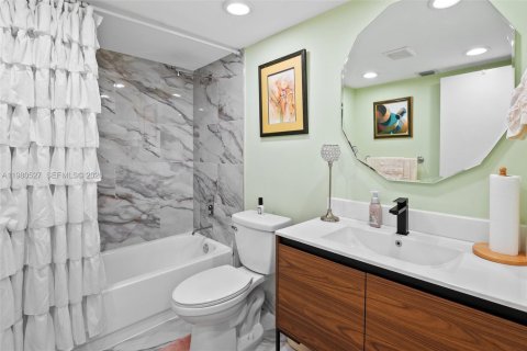 Купить кондоминиум в Пемброк-Пайнс, Флорида 2 спальни, 140м2, № 2051973 - фото 20