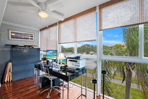 Купить кондоминиум в Пемброк-Пайнс, Флорида 2 спальни, 140м2, № 2051973 - фото 8