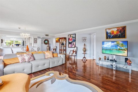 Купить кондоминиум в Пемброк-Пайнс, Флорида 2 спальни, 140м2, № 2051973 - фото 12