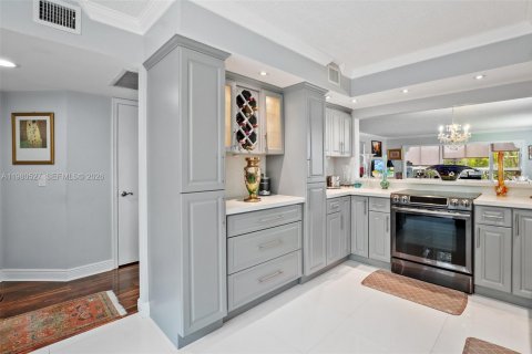 Купить кондоминиум в Пемброк-Пайнс, Флорида 2 спальни, 140м2, № 2051973 - фото 19