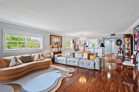 Купить кондоминиум в Пемброк-Пайнс, Флорида 2 спальни, 140м2, № 2051973 - фото 10