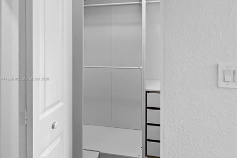 Adosado en alquiler en Homestead, Florida, 4 dormitorios, 169.08 m2 № 2029315 - foto 16