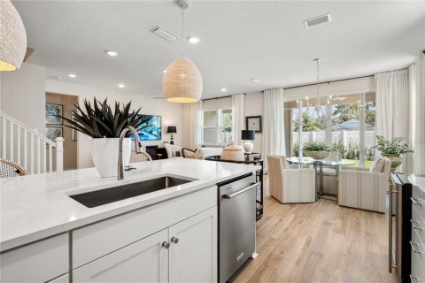 House in Palm Coast, Florida 4 bedrooms, 228.91 sq.m. № 1911941 - photo 13